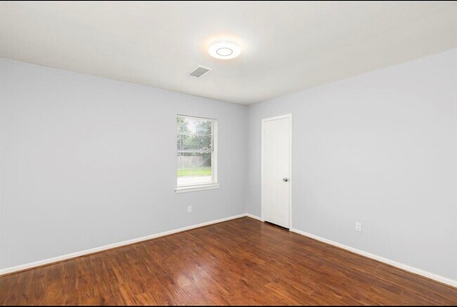 Building Photo - 7515 Jason St