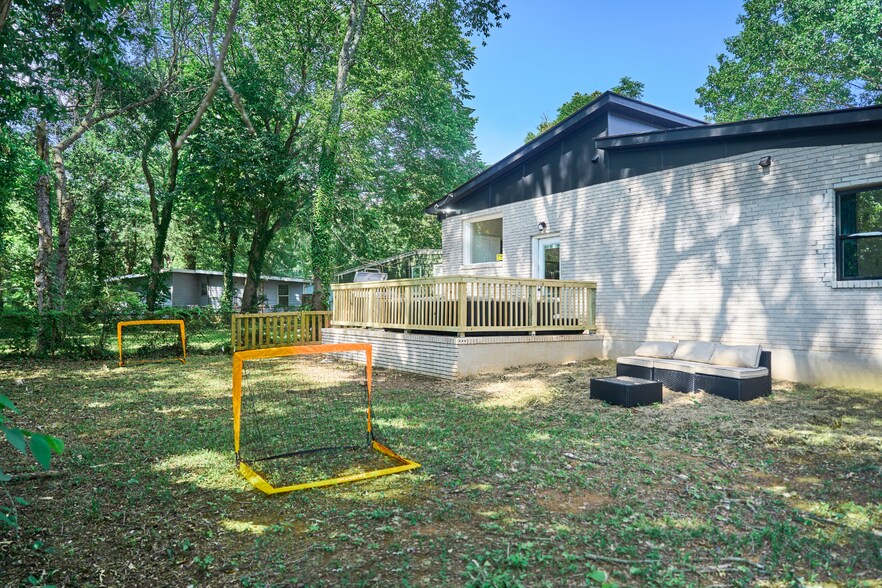 Building Photo - 1667 Thornton Pl SW