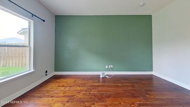 Building Photo - 14482 Falling Waters Dr