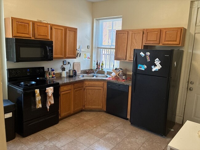 Building Photo - 319