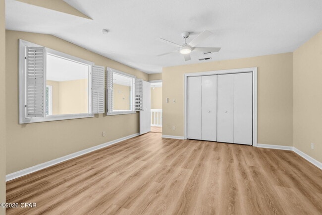 Building Photo - 2718 Country Club Dr