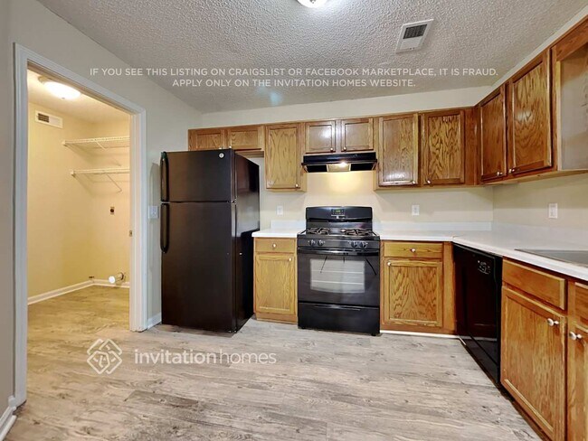 Building Photo - 28 Canefield Dr