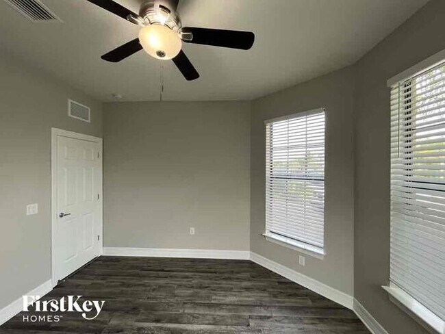 Building Photo - 2535 Marton Oak Blvd