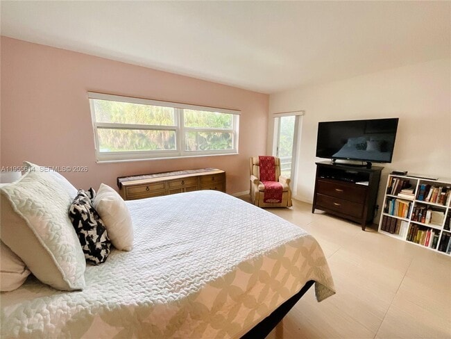 Building Photo - 1425 Atlantic Shores Blvd