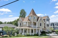 Building Photo - 114 Forest St