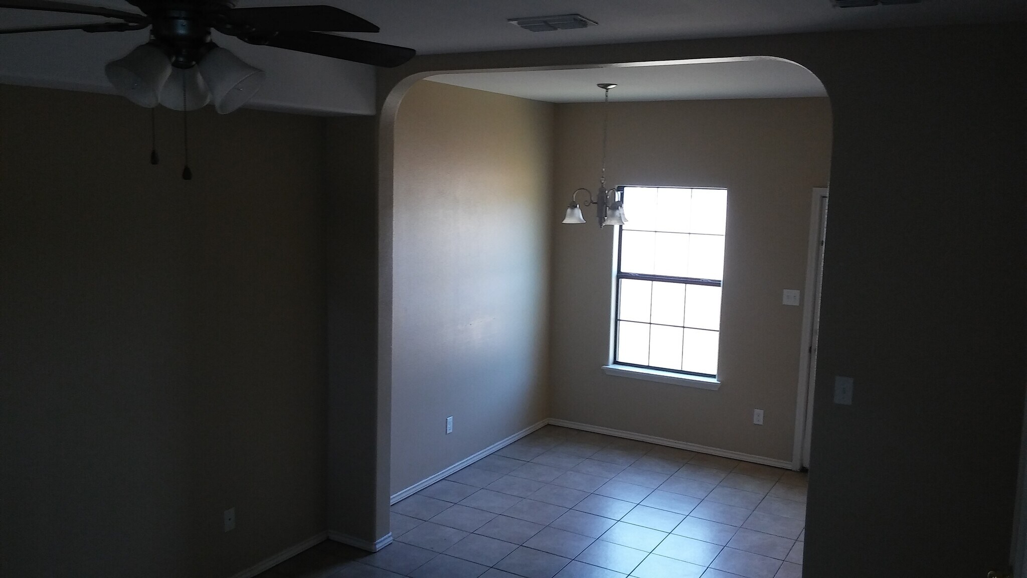 Building Photo - 422 Stone Drive