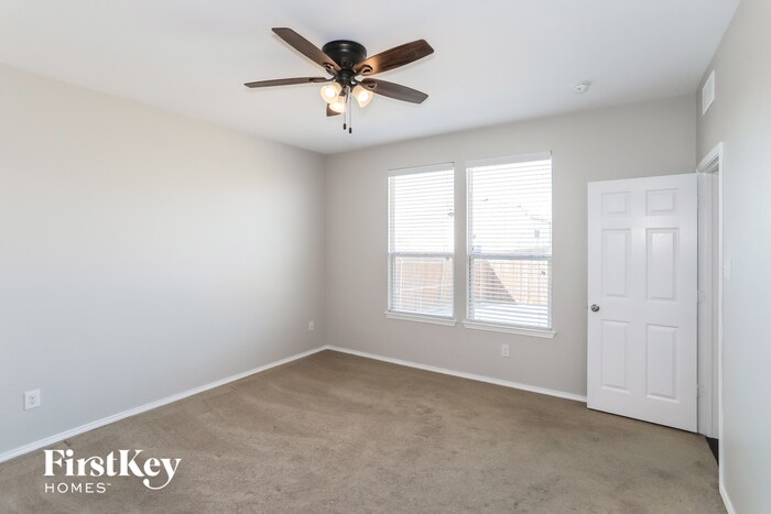 Building Photo - 7705 Berrenda Dr