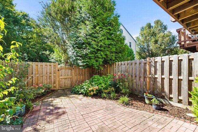 Building Photo - 106 McIlhaney Way