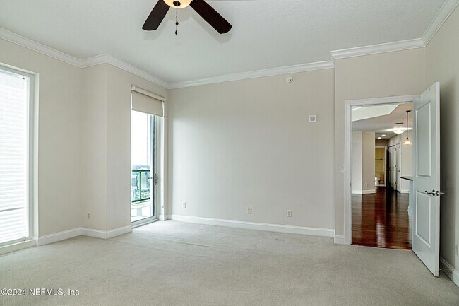 Building Photo - 1431 Riverplace Blvd