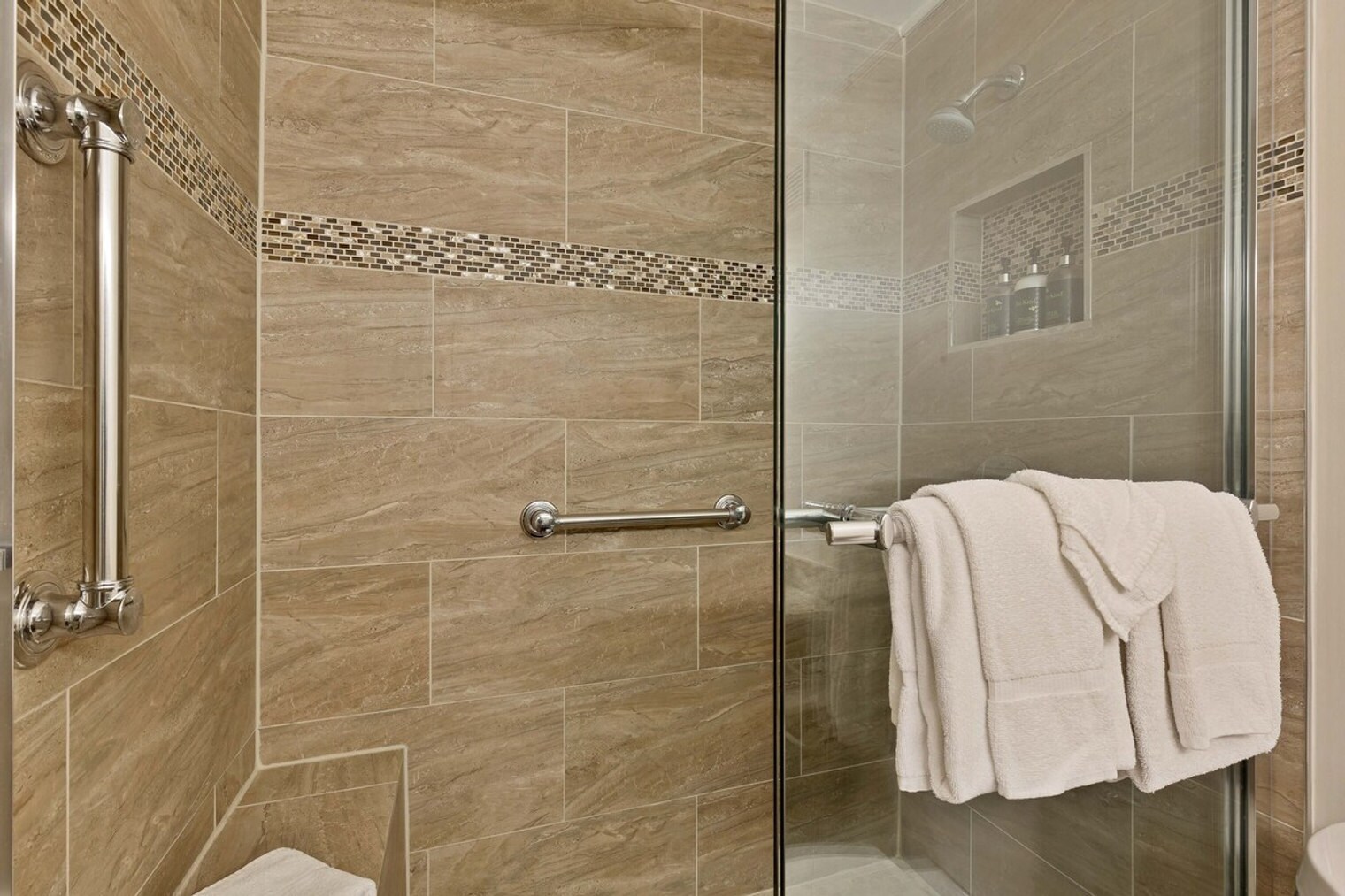 Building Photo - 49 E Superior St