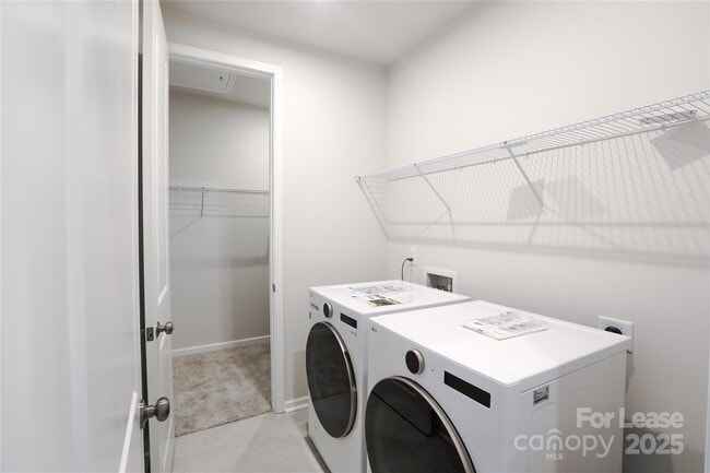 Building Photo - 526 Myrick Aly