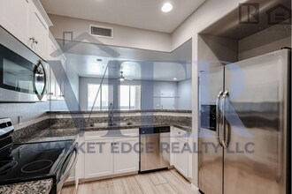 Building Photo - 3Bed/2.5Bath Condo at 35th Ave/Deer Valley...