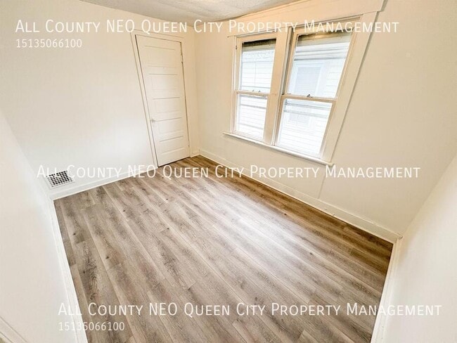 Building Photo - 225 Pleasant Ave