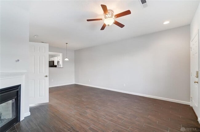 Building Photo - 2436 Tarpon Bay Dr