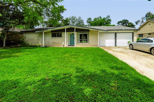 Building Photo - 11930 Ashcroft Dr