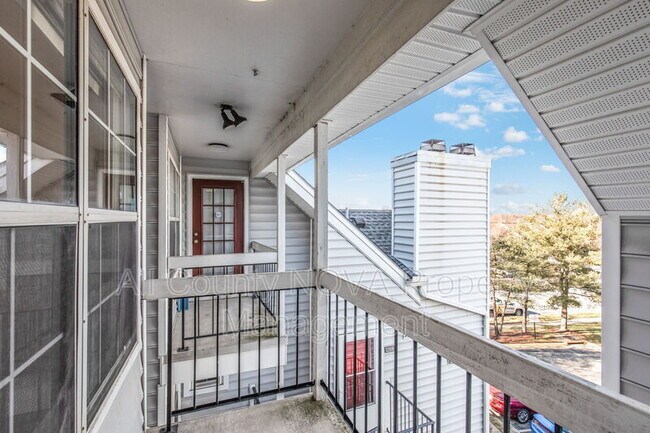 Building Photo - 14069 Vista Dr