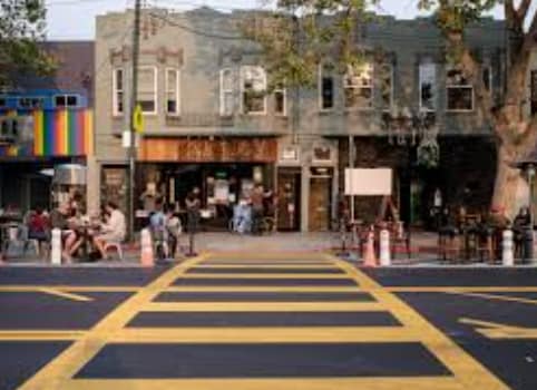 Building Photo - 6121 Racine