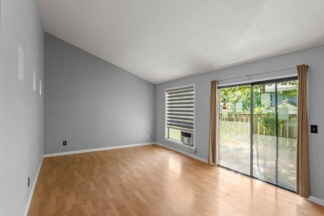 Building Photo - Contemporary One-Level 2 Bed/1 Bath Tranquil Retreat
