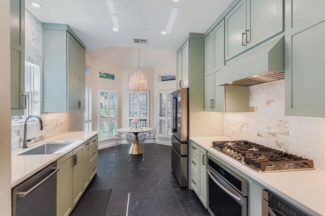 Building Photo - 3605 Fawn Creek Path