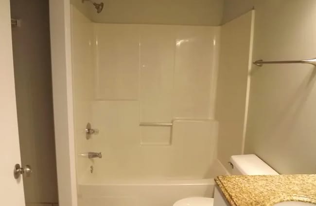 Building Photo - 2712 Oak Hammock Dr