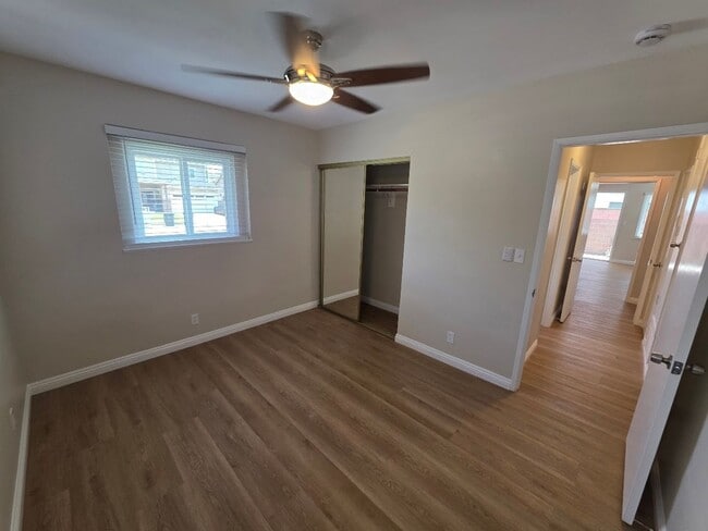 Building Photo - TURNKEY-RENT READY SPACIOUS 2BD/2BA HOME, 2-CAR GARAGE WITH AN AUTOMATIC ROLL-UP DOOR, LARGE COVE...