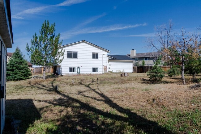 Building Photo - 7875 Chimney Terrace
