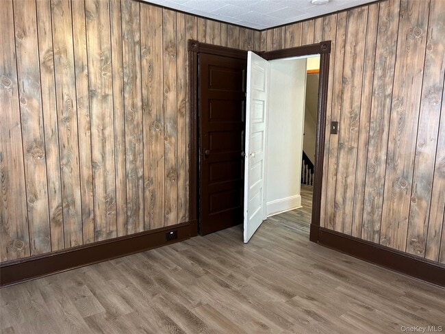 Building Photo - 84 Orange Ave