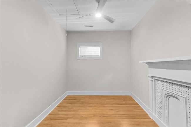 Building Photo - 137 Calhoun St