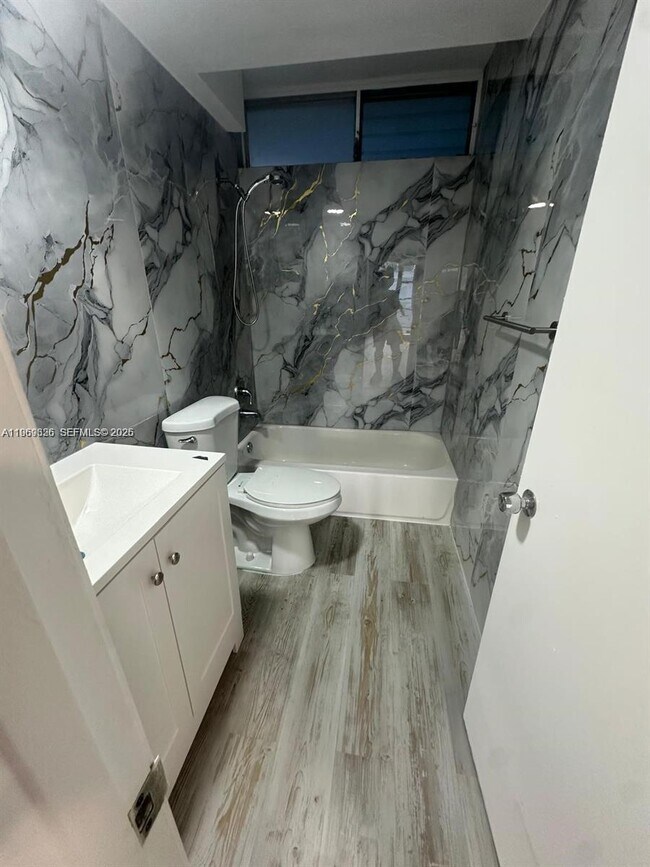 Building Photo - 1400 Pennsylvania Ave