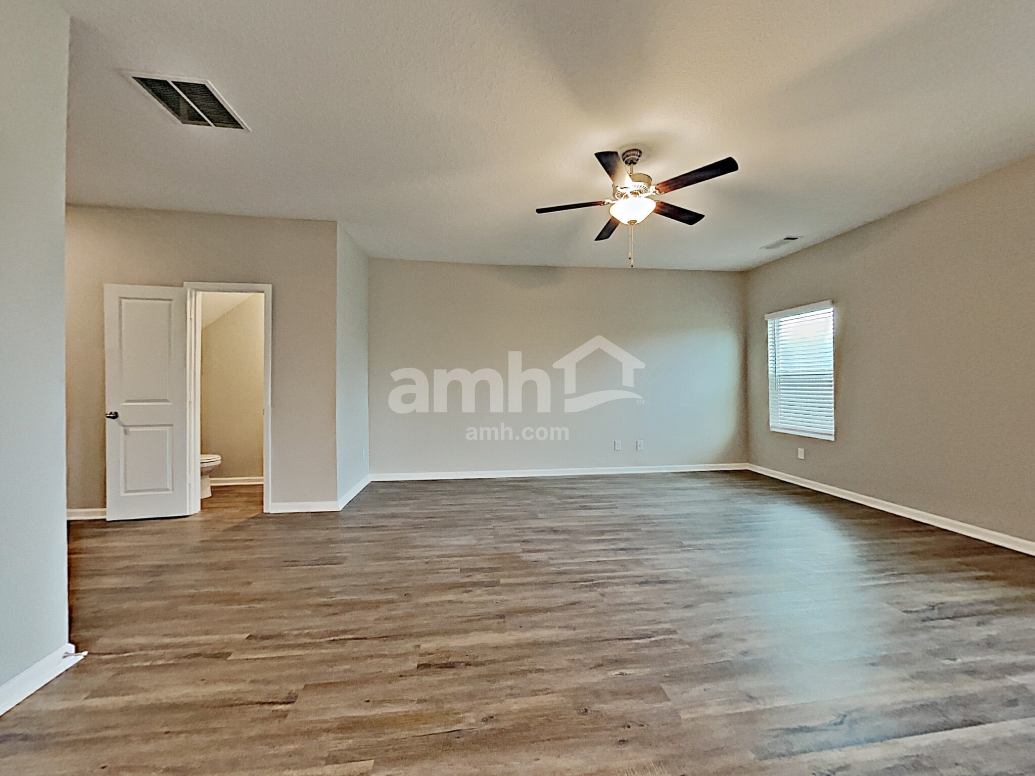 Building Photo - 4875 Bridle Path