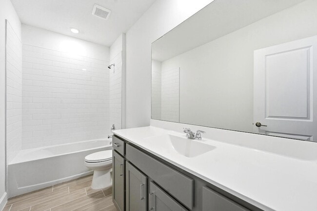 Building Photo - 3438 Cedar Grv Dr