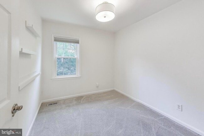 Building Photo - 1325 Chetworth Ct