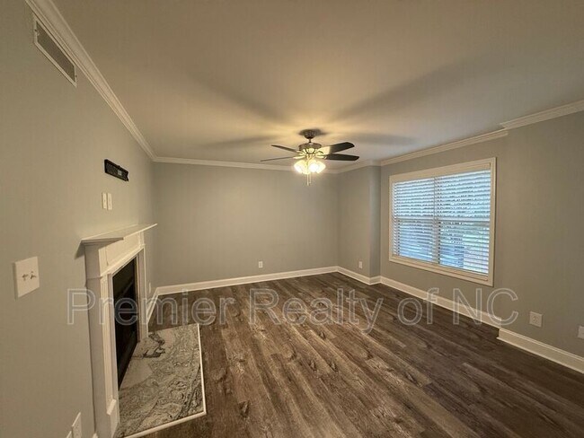 Building Photo - 4021 Whirlaway Ct