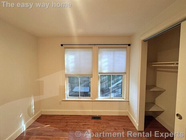 Building Photo - 50 Spring St