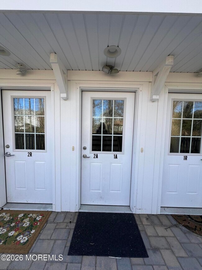 Building Photo - 256 Mantoloking Rd