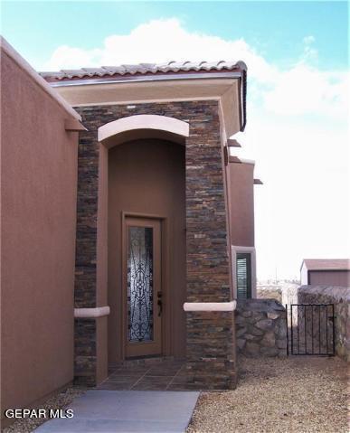 Building Photo - 2213 Wild Point Pl