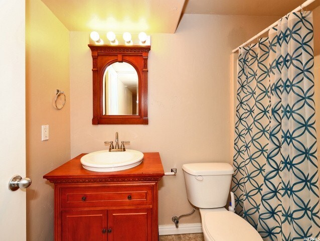 Building Photo - 1892 Goldenrod Way W