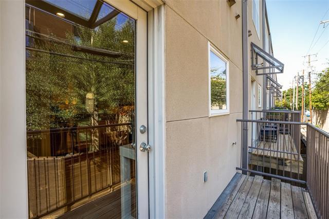 Building Photo - 4310 Buena Vista St