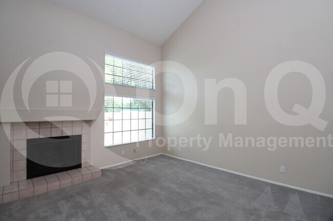 Building Photo - 7928 E Pepper Tree Ln