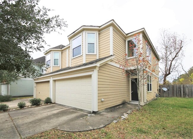 Building Photo - 16502 Pentonshire Ln