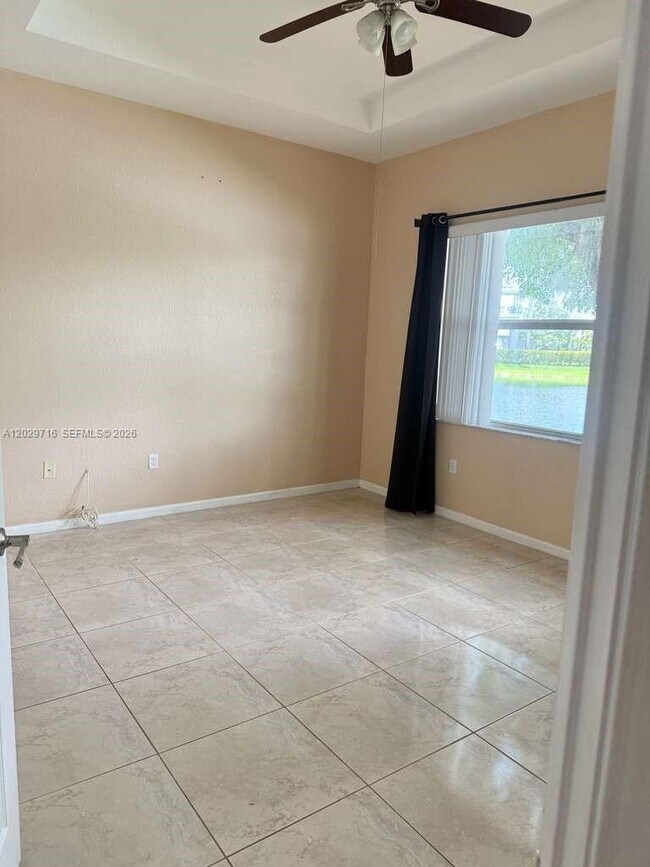 Building Photo - 3766 NE 9th Ct