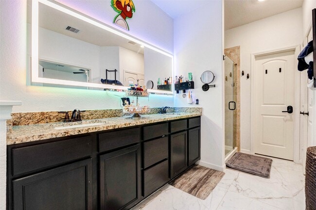 Building Photo - 22127 Roxanne Field Ln