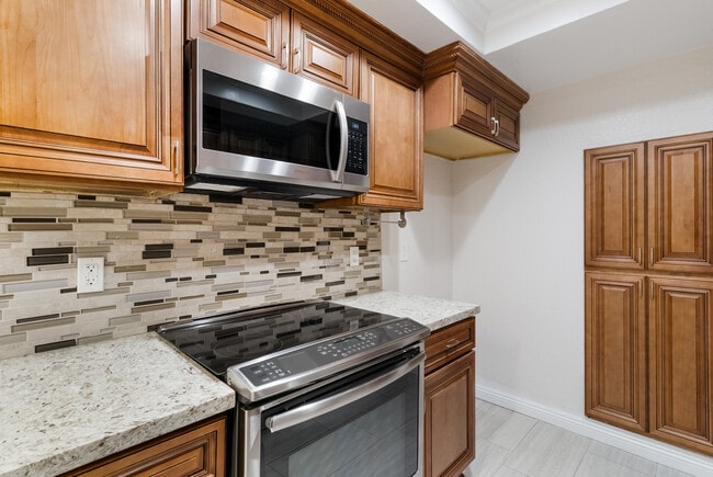 Building Photo - 20702 El Toro Rd