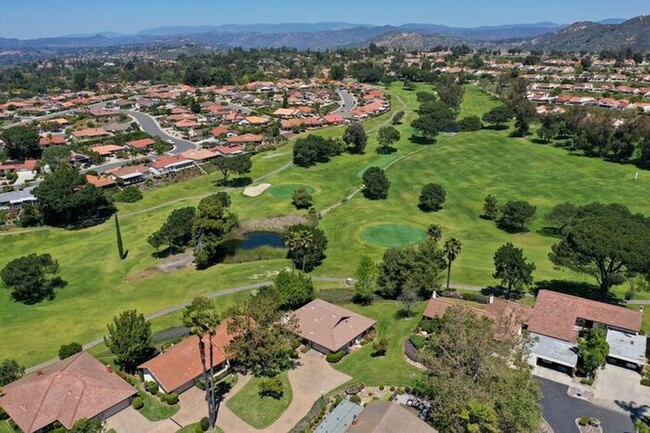 Building Photo - Sweeping Views! Rare and Peaceful 5-home e...