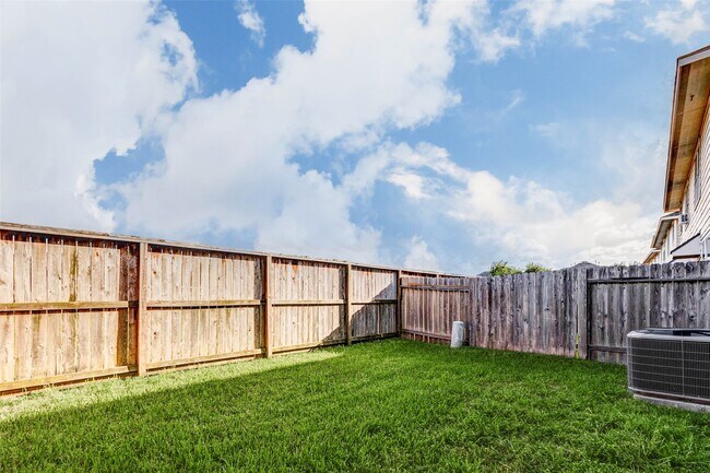 Building Photo - 13106 Peppergate Ln