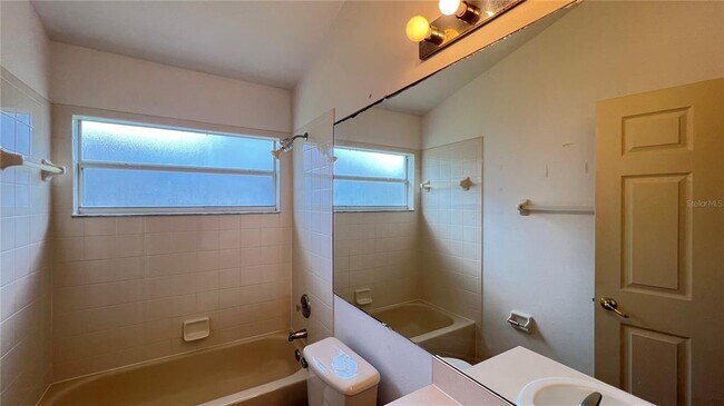 Building Photo - 3024 Samosa Hill Cir