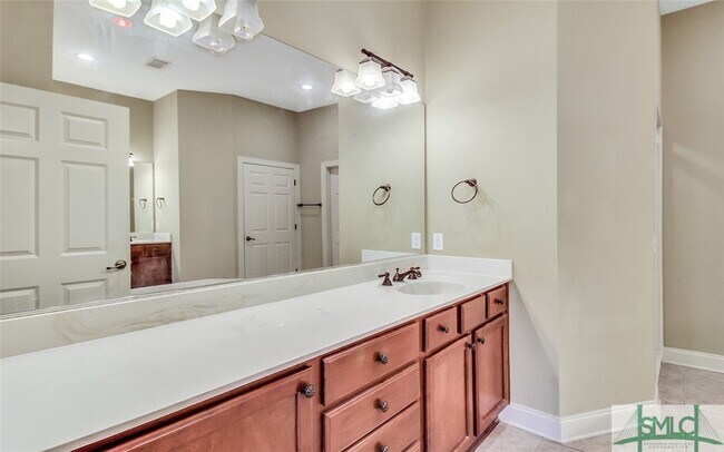 Building Photo - 1802 Woodside Ridge