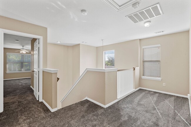 Building Photo - Lovely 2 Story 3/2.5/2 in NORTHWEST ISD Available Now!