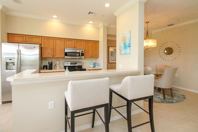 Building Photo - CALLING ALL GOLF ENTHUSIASTS ** STUNNING 2...