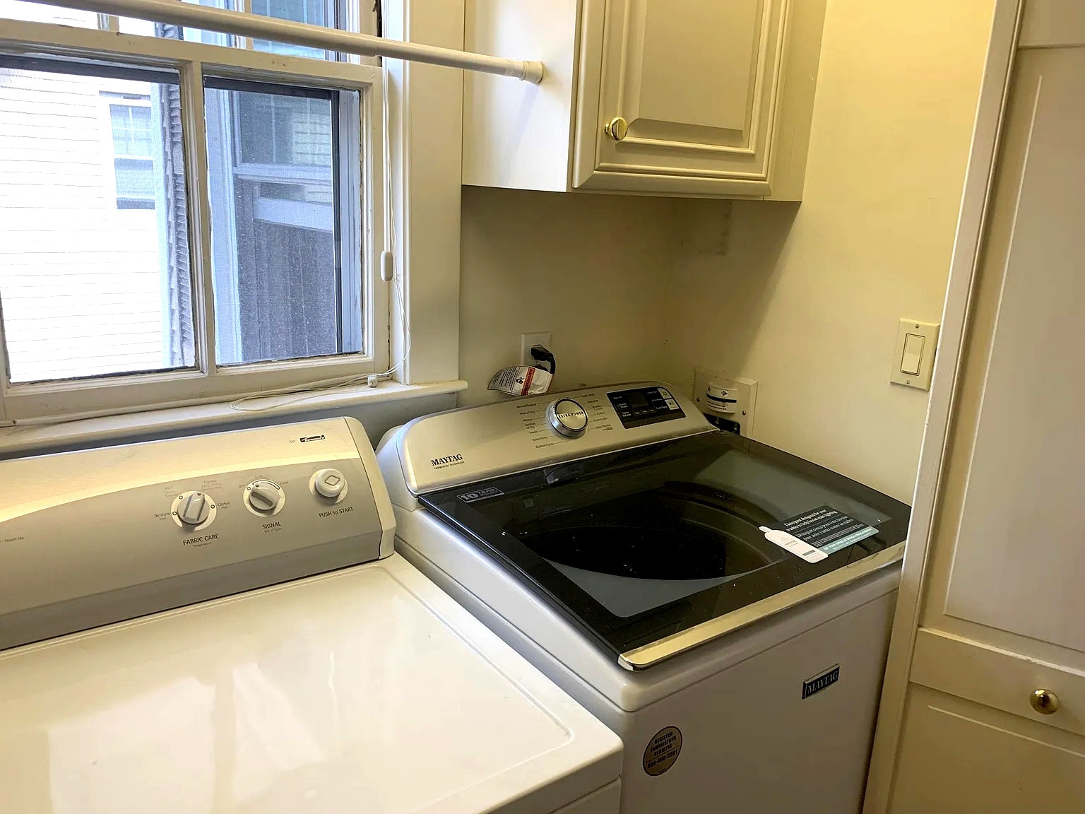 Building Photo - 449 Washington St